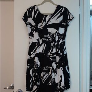 Black and white. Dom streater dress. Size 8.